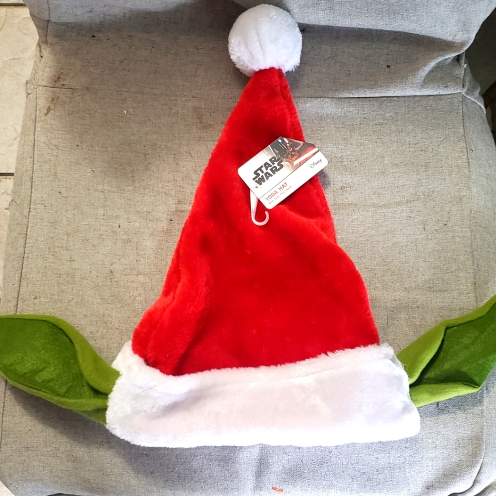 Yoda/The Child Santa hat